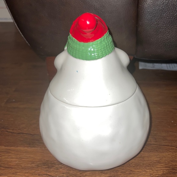Hallmark Snowman Hand painted ceramic Holiday jar! Like new. 8" tall 6" wide - Picture 3 of 5